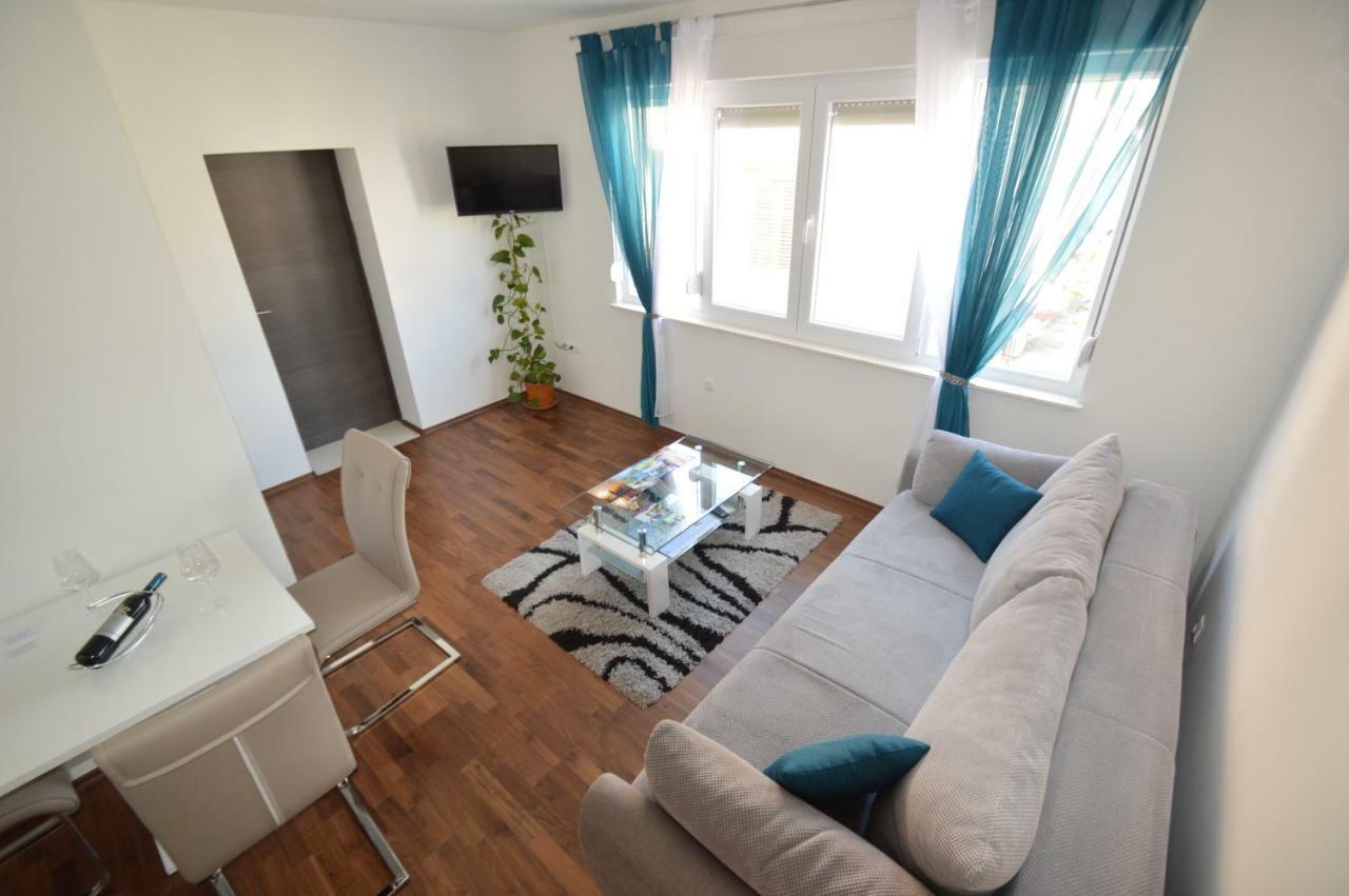 Apartment Silvia *